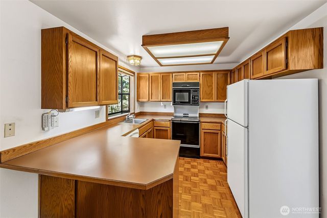 20832 88th Place W, Edmonds, WA 98026