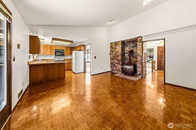 20832 88th Place W, Edmonds, WA 98026