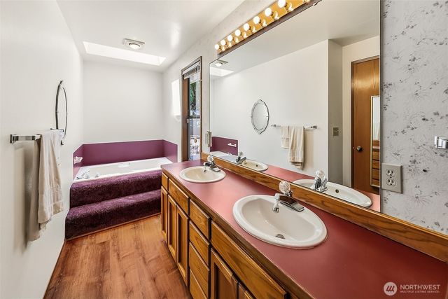 20832 88th Place W, Edmonds, WA 98026