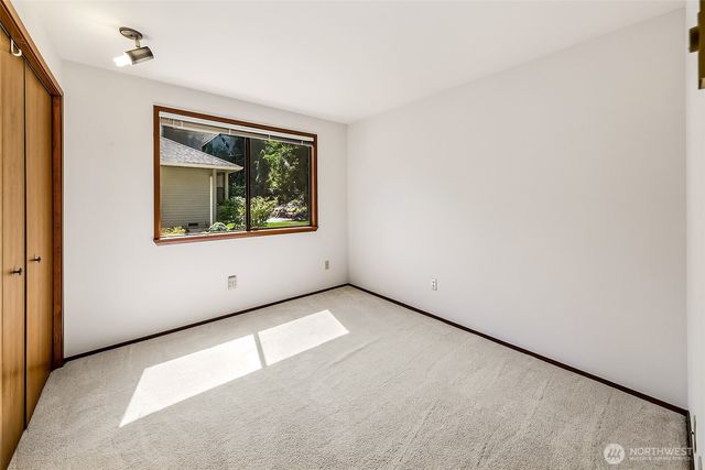 20832 88th Place W, Edmonds, WA 98026