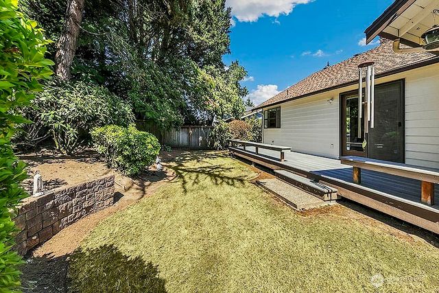 20832 88th Place W, Edmonds, WA 98026
