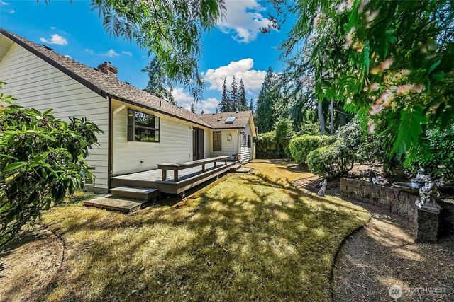20832 88th Place W, Edmonds, WA 98026
