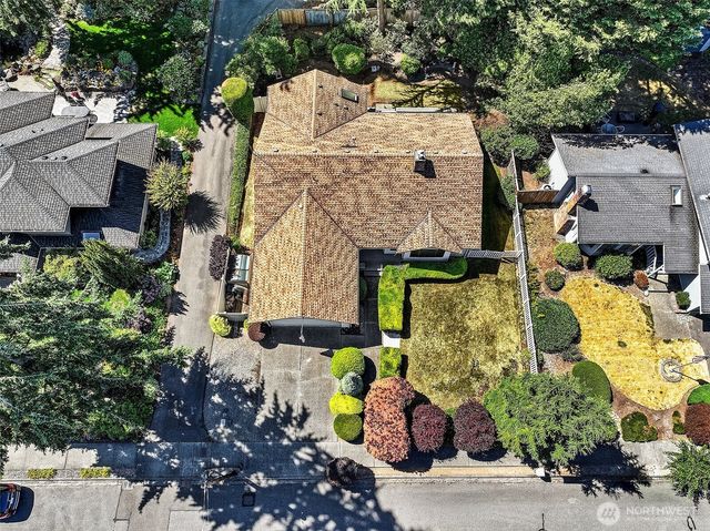 20832 88th Place W, Edmonds, WA 98026