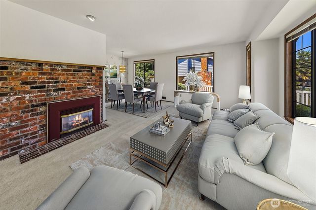 20832 88th Place W, Edmonds, WA 98026