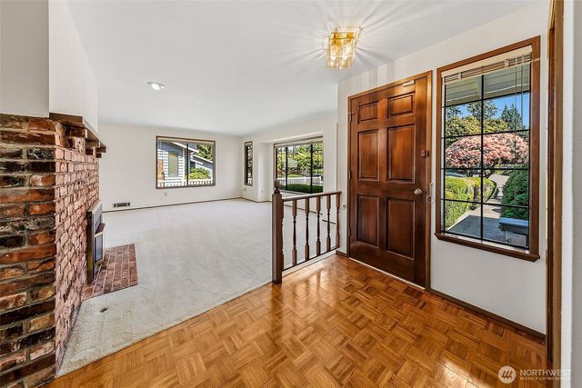 20832 88th Place W, Edmonds, WA 98026