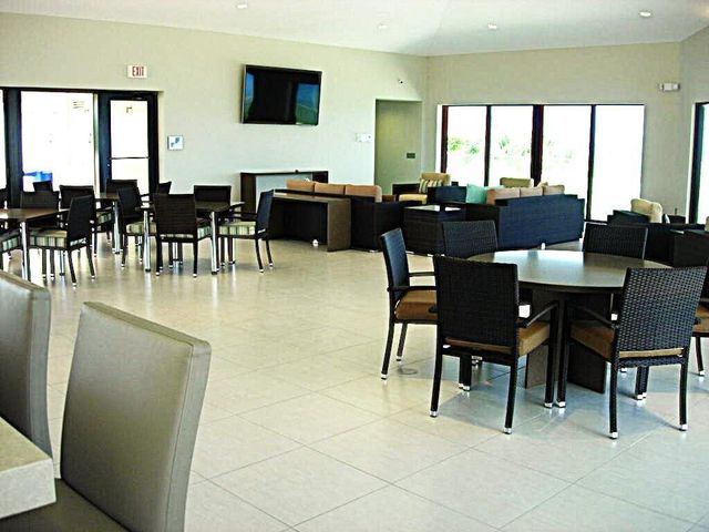 5550 N Ocean Drive 22b, Singer Island, FL 33404