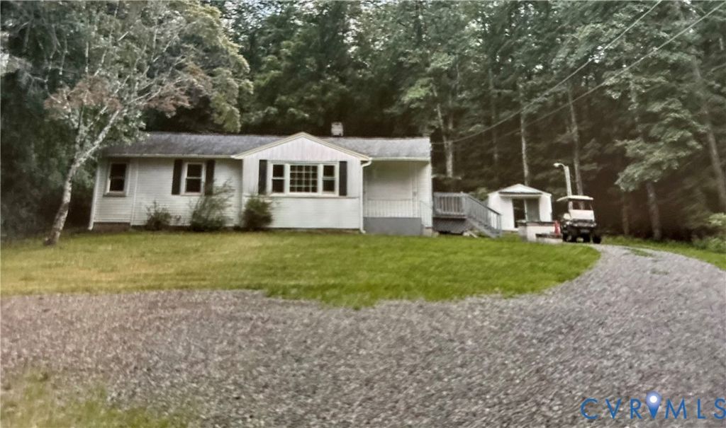 11210 Cosby Mill Rd, New Kent, VA 23141