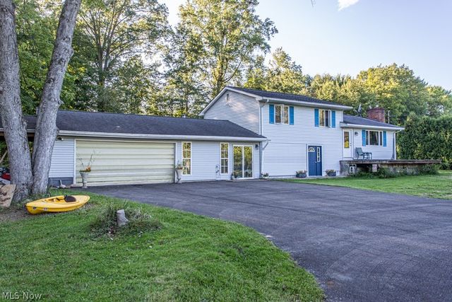 1386 Jewel Bay Road, Cortland, OH 44410