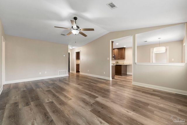 686 Seapine Cir, Pensacola, FL 32506