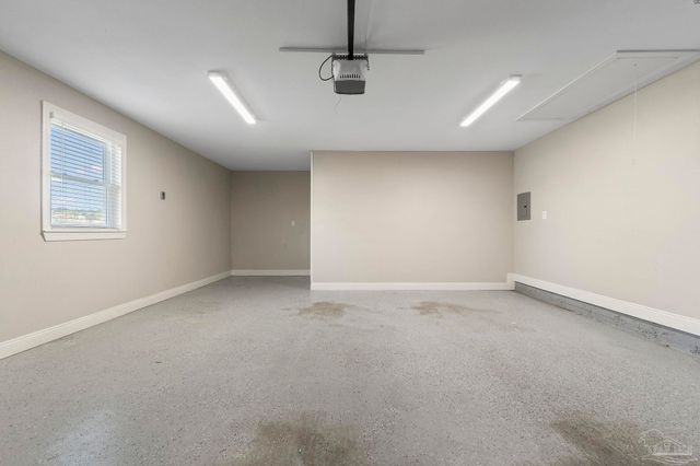 686 Seapine Cir, Pensacola, FL 32506