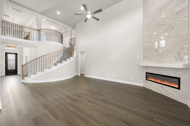 425 Newpark Boulevard, Desoto, TX 75115