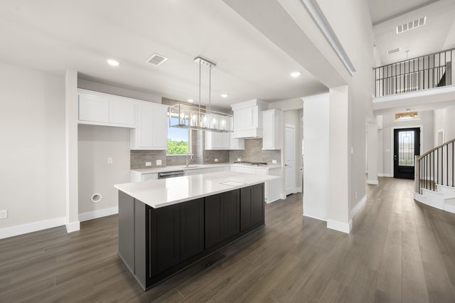 425 Newpark Boulevard, Desoto, TX 75115