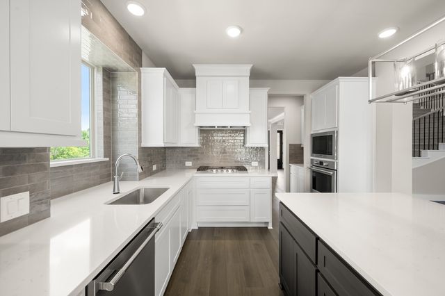 425 Newpark Boulevard, Desoto, TX 75115