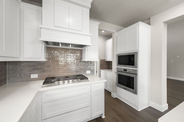 425 Newpark Boulevard, Desoto, TX 75115