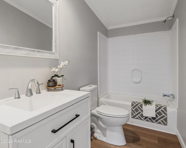 913 W 10th Street Street, Kaplan, LA 70548