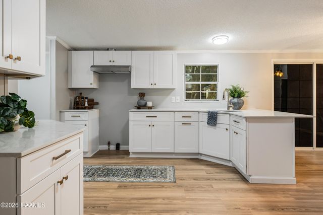 913 W 10th Street Street, Kaplan, LA 70548