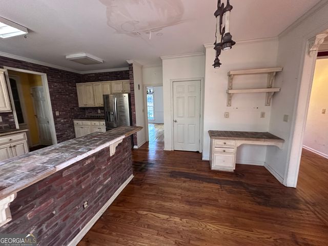 2610 Ashbourne Drive, Lawrenceville, GA 30043