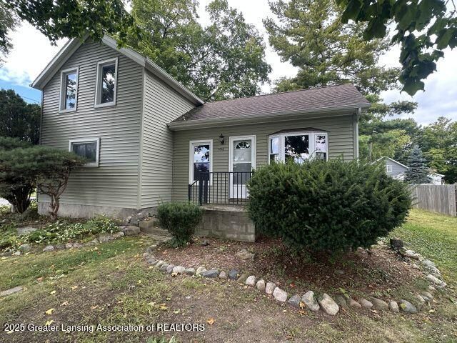 1018 S Main Street, Eaton Rapids, MI 48827