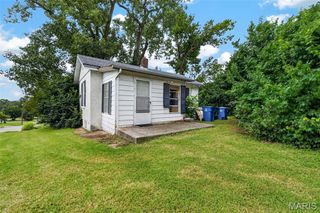 170 Reading Avenue, Maryland Heights, MO 63043