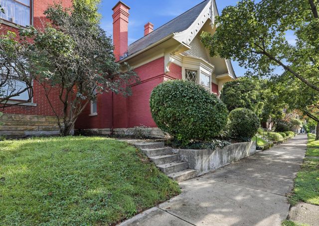 74 W 1st Avenue, Columbus, OH 43201