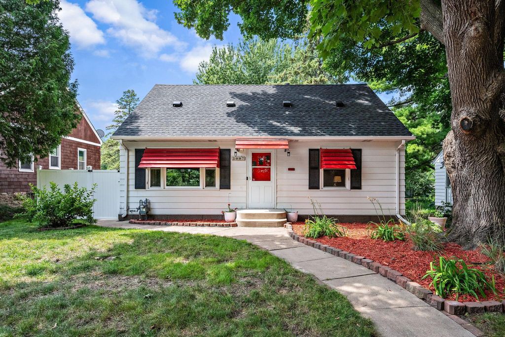3007 York Avenue N, Robbinsdale, MN 55422