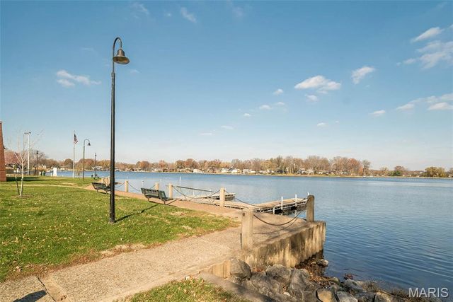 5 Provence Drive, Lake St Louis, MO 63367