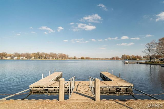 5 Provence Drive, Lake St Louis, MO 63367
