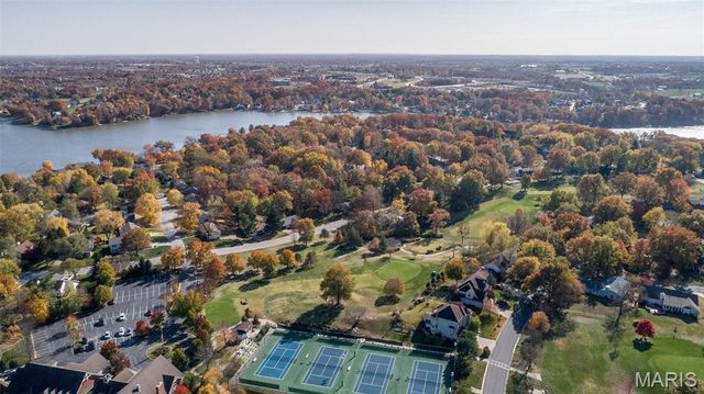 5 Provence Drive, Lake St Louis, MO 63367
