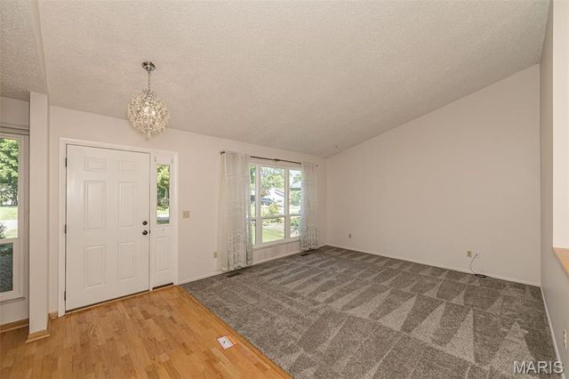 5 Provence Drive, Lake St Louis, MO 63367