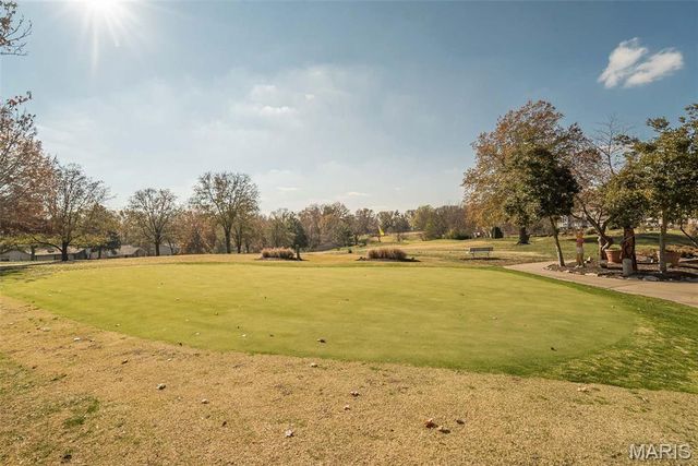 5 Provence Drive, Lake St Louis, MO 63367