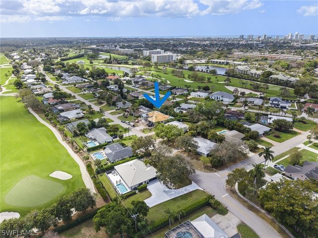 335 Burning Tree DR, Naples, FL 34105