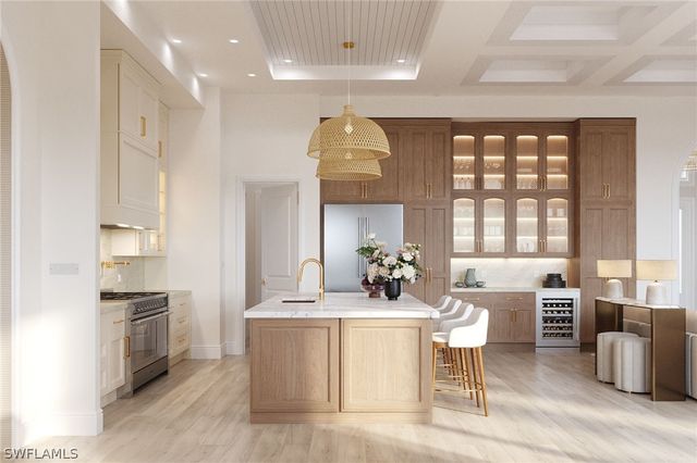 335 Burning Tree DR, Naples, FL 34105