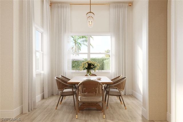 335 Burning Tree DR, Naples, FL 34105