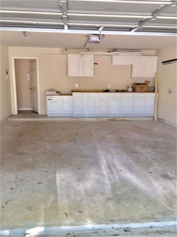 203 Fairwind Trail Drive, Conroe, TX 77385