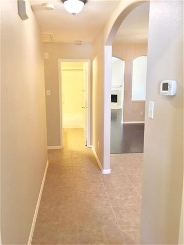 203 Fairwind Trail Drive, Conroe, TX 77385