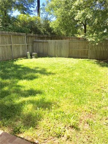 203 Fairwind Trail Drive, Conroe, TX 77385