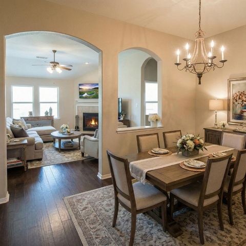 203 Fairwind Trail Drive, Conroe, TX 77385