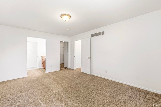 23075 Allerton Drive, South Bend, IN 46628