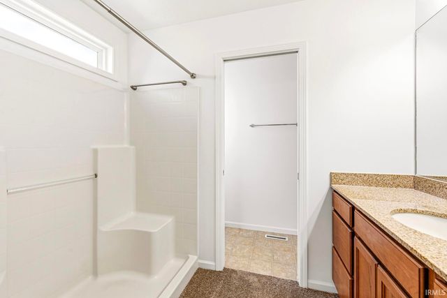 23075 Allerton Drive, South Bend, IN 46628