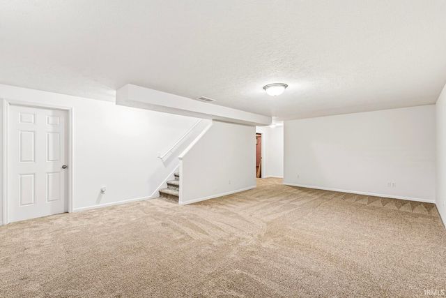 23075 Allerton Drive, South Bend, IN 46628