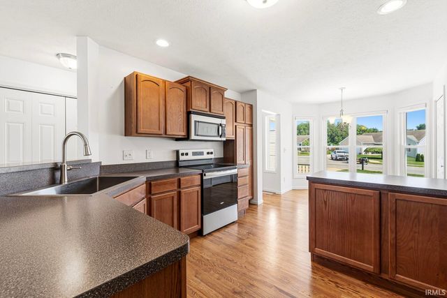 23075 Allerton Drive, South Bend, IN 46628
