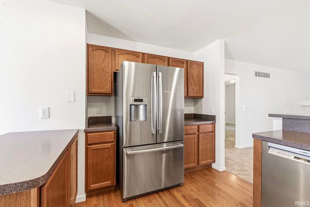 23075 Allerton Drive, South Bend, IN 46628