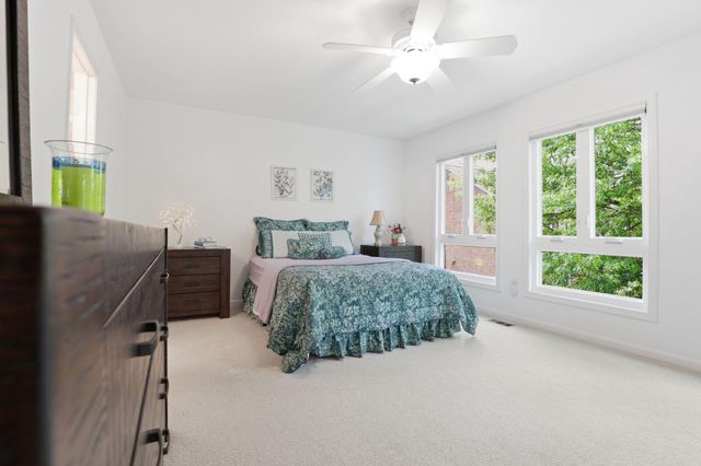 10126 TURNBERRY PL, Oakton, VA 22124