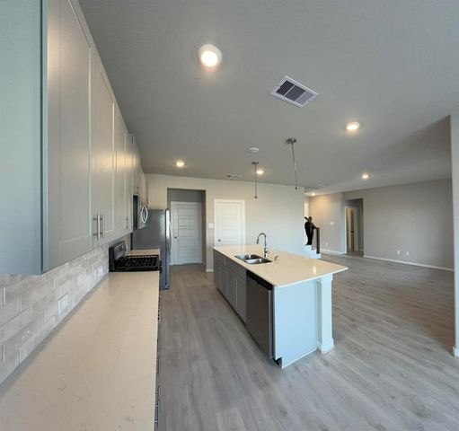 2527 Gray Gale Court, Baytown, TX 77523