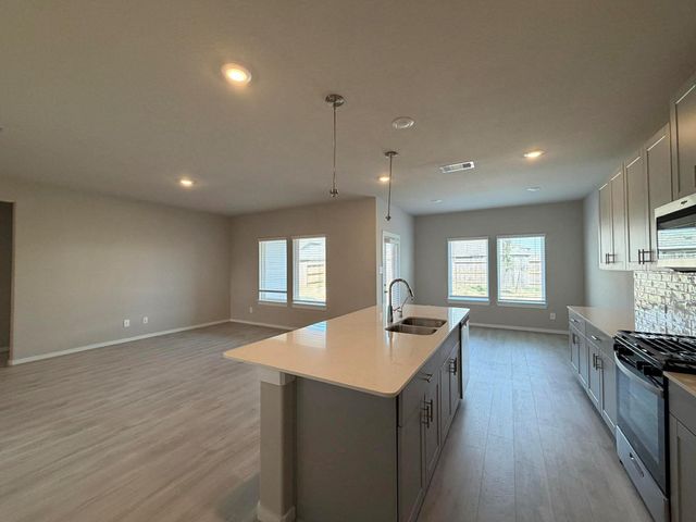 2527 Gray Gale Court, Baytown, TX 77523