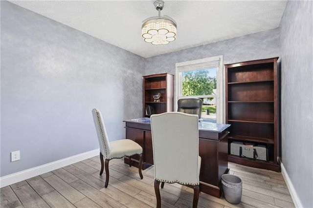 1505 NE 102nd Street, Kansas City, MO 64155