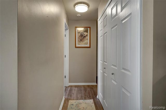 2627 Thornbrier Court 3D, Lake Orion, MI 48430