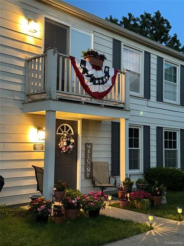 2627 Thornbrier Court 3D, Lake Orion, MI 48430