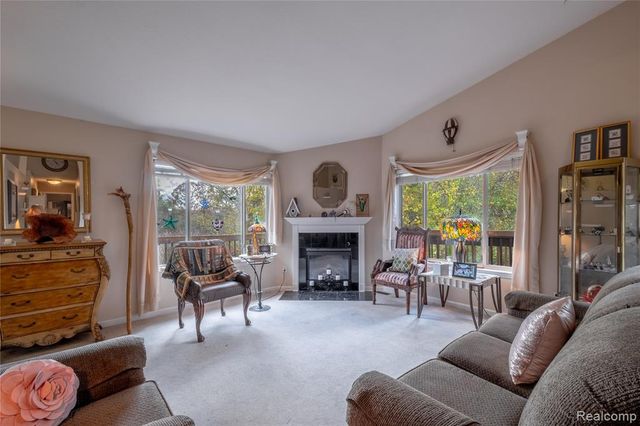 1023 Old Leake Court, Holly, MI 48442