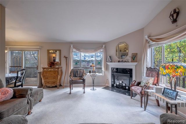 1023 Old Leake Court, Holly, MI 48442